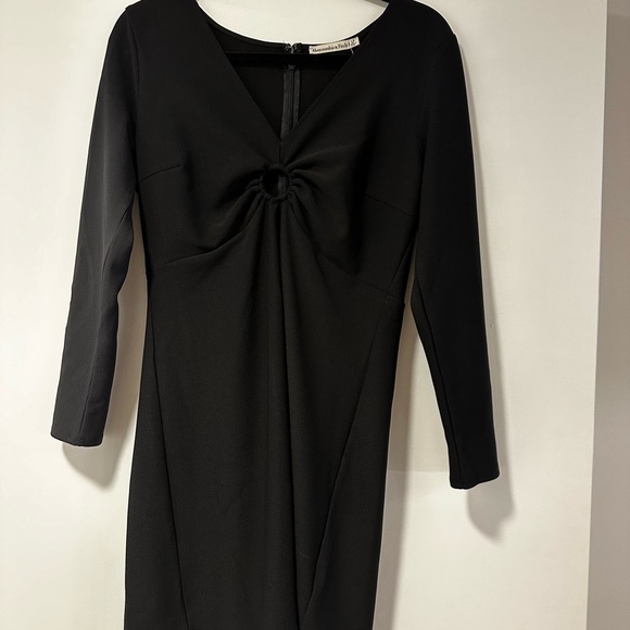 NWT Abercrombie and Fitch Long-Sleeve O-Ring Mini Dress - Picture 2 of 3